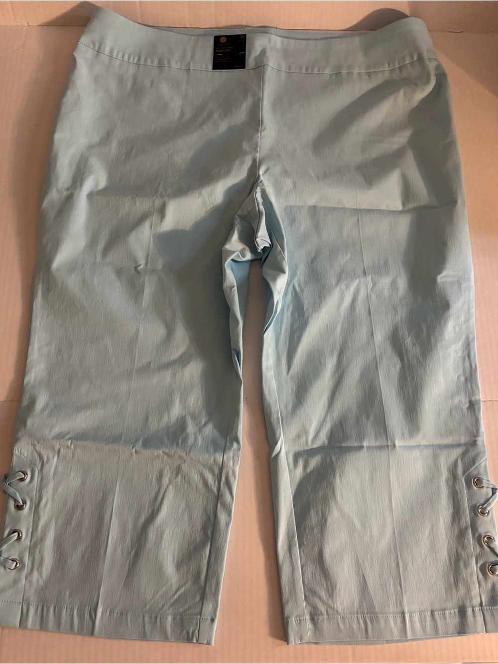 JM Collection Light Blue Cropped Lace-Up Hem Capri Size 3X